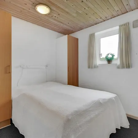 Ferienhaus Pernilla - 2km From The Sea By Interhome Blåvand