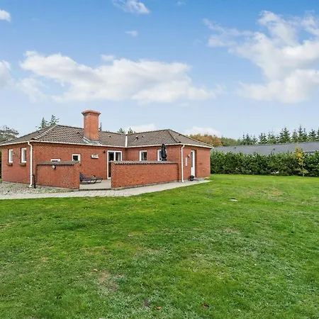Pernilla - 2km From The Sea By Interhome *